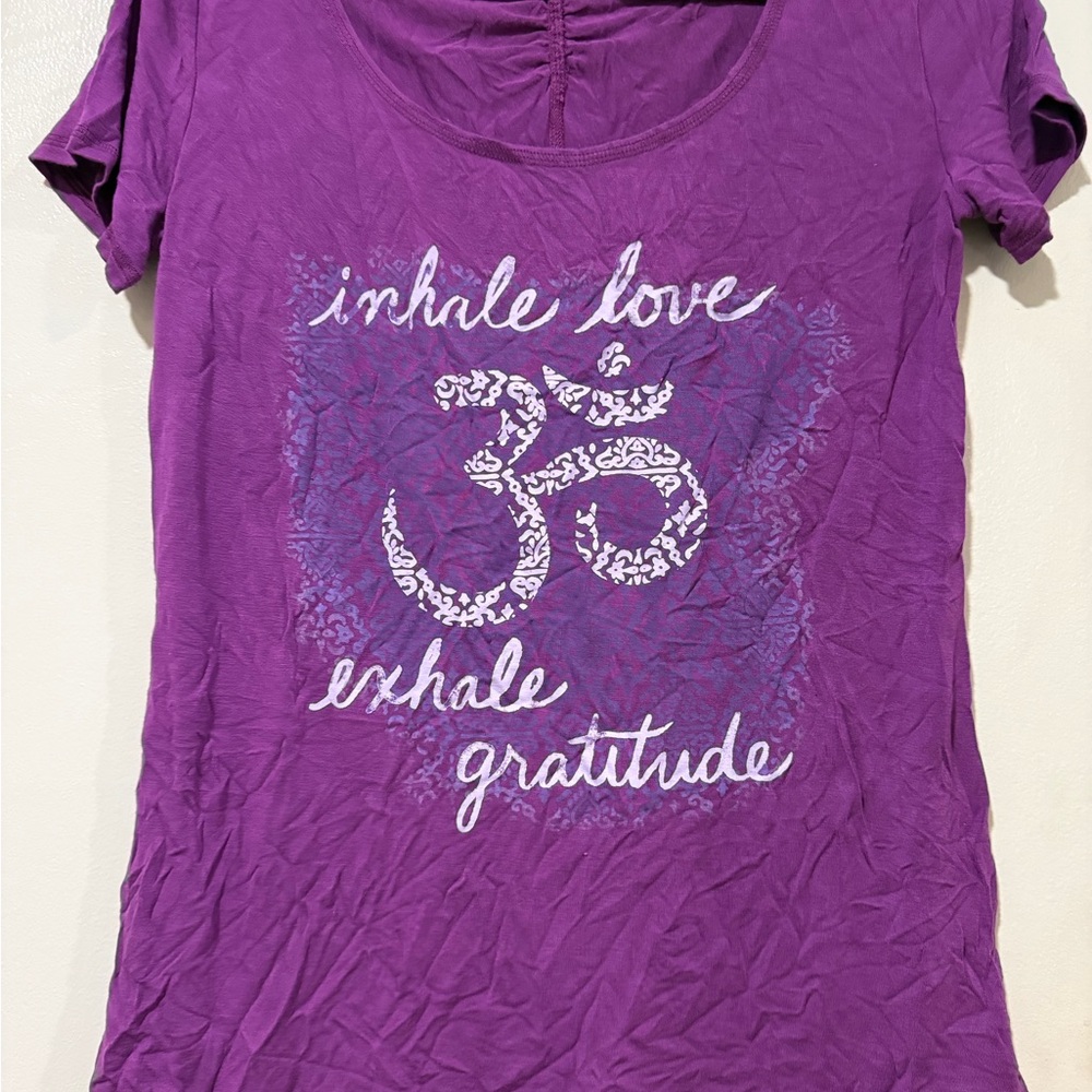 Gaiam Purple Yoga Tee – “Inhale Love, Exhale Gratitude” Graphic Shirt- S